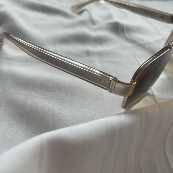 Coach Sunglasses HC7064 L151 with Case - Picture 7 of 9